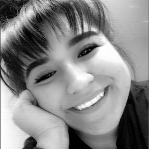 Meet your Posher, Desiree